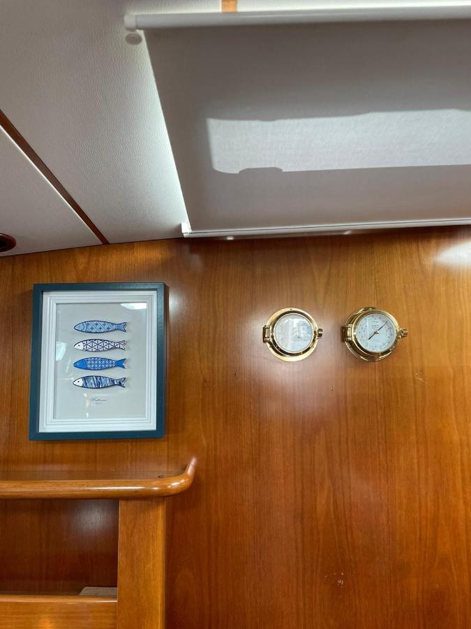 Beautiful And Comfortable Sailboat With Secure Parking Available Ξενοδοχείο Βαρκελώνη Εξωτερικό φωτογραφία
