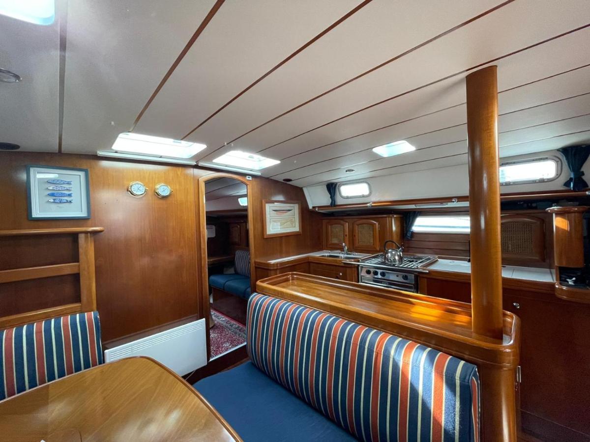 Beautiful And Comfortable Sailboat With Secure Parking Available Ξενοδοχείο Βαρκελώνη Εξωτερικό φωτογραφία