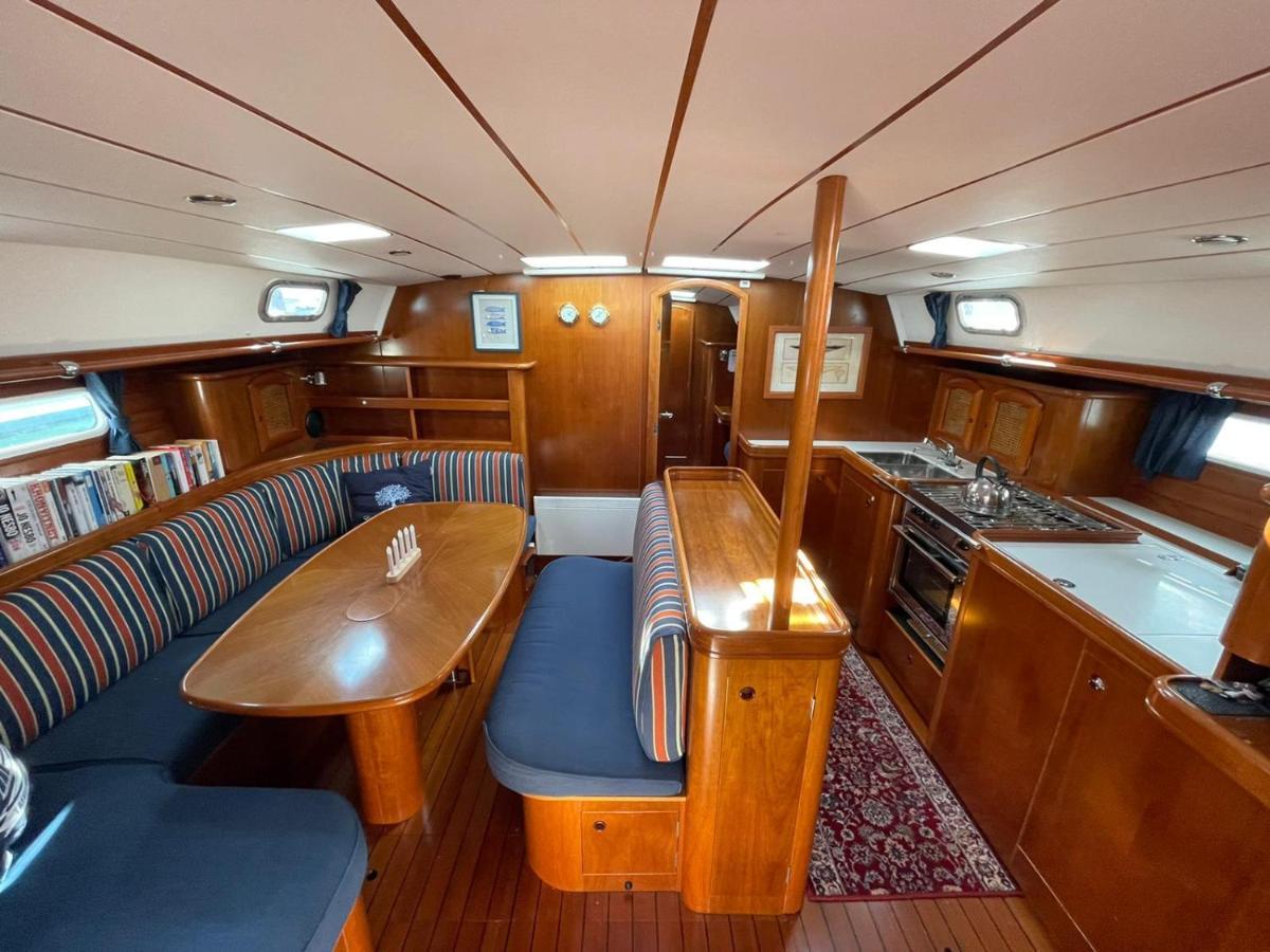 Beautiful And Comfortable Sailboat With Secure Parking Available Ξενοδοχείο Βαρκελώνη Εξωτερικό φωτογραφία