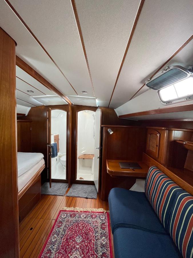 Beautiful And Comfortable Sailboat With Secure Parking Available Ξενοδοχείο Βαρκελώνη Εξωτερικό φωτογραφία